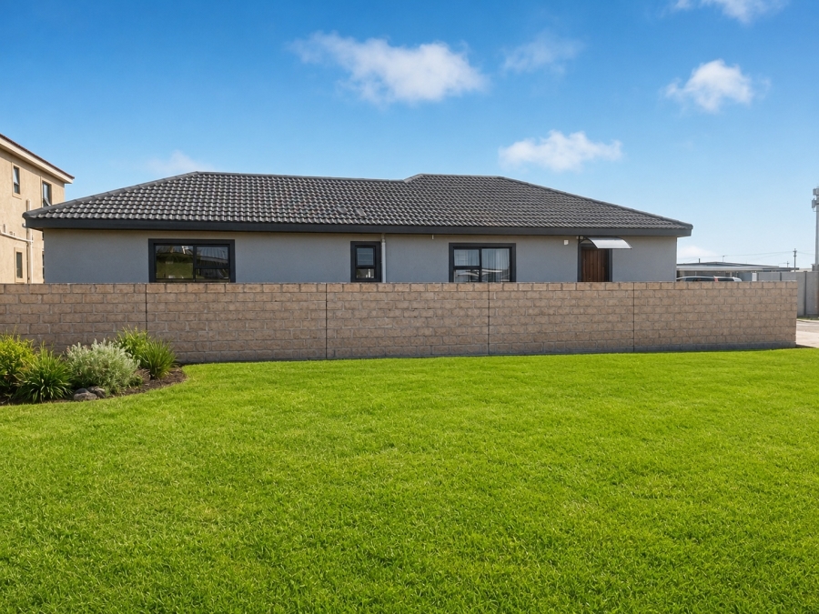 3 Bedroom Property for Sale in Mossel Bay Ext 15 Western Cape